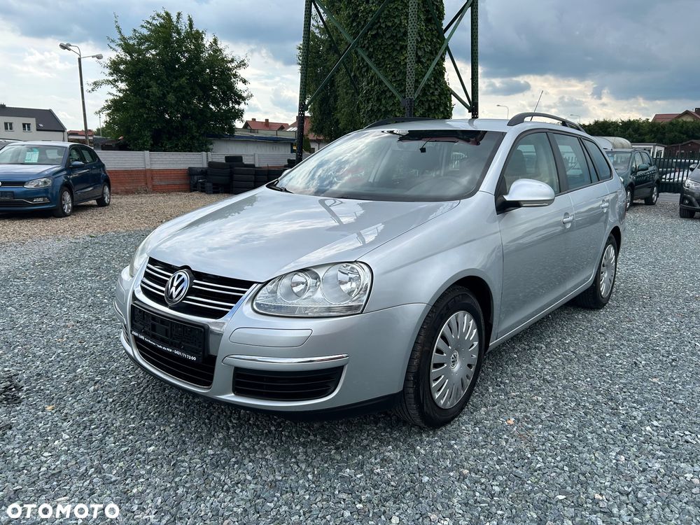 Volkswagen Golf - 1
