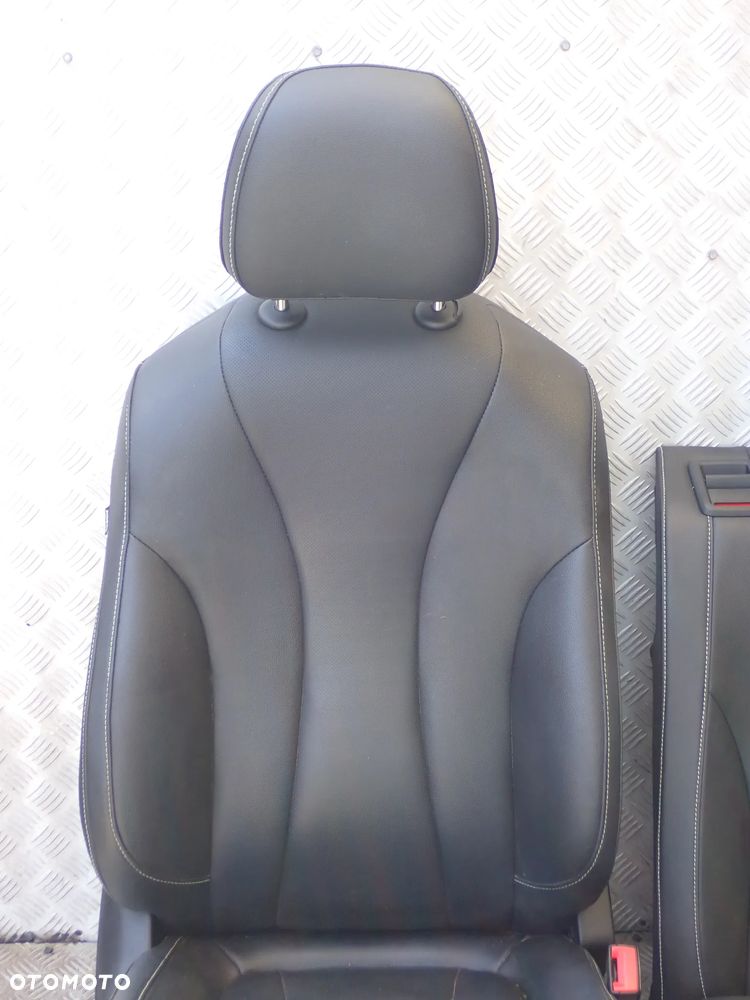 MG MG5  FOTEL PRZEDNI PRAWY / LEWY ORAZ KANAPA TYLNIA SKÓRA KOMPLET - 10