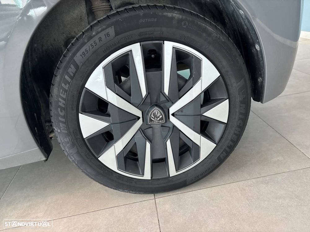 Peugeot 208 1.2 PureTech Active - 11