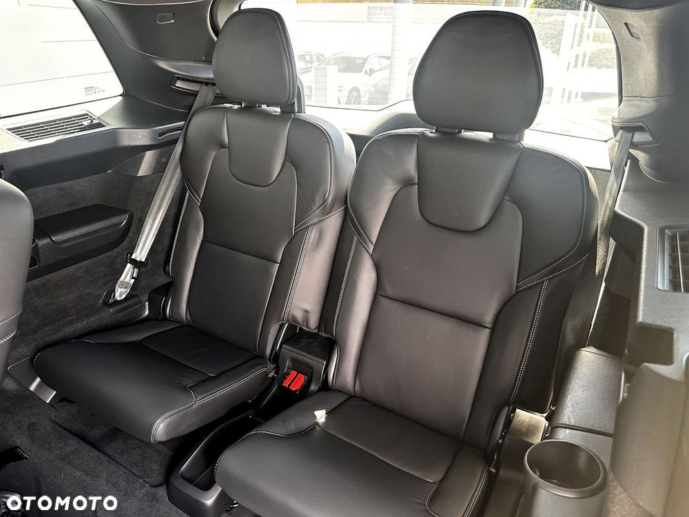 Volvo XC 90 - 18