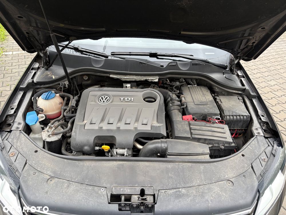 Volkswagen Passat 2.0 Blue TDI DSG SCR Comfortline - 13