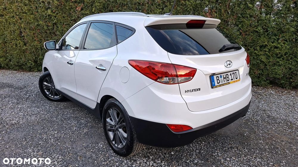 Hyundai ix35 1.6 2WD Fifa World Cup Edition - 3