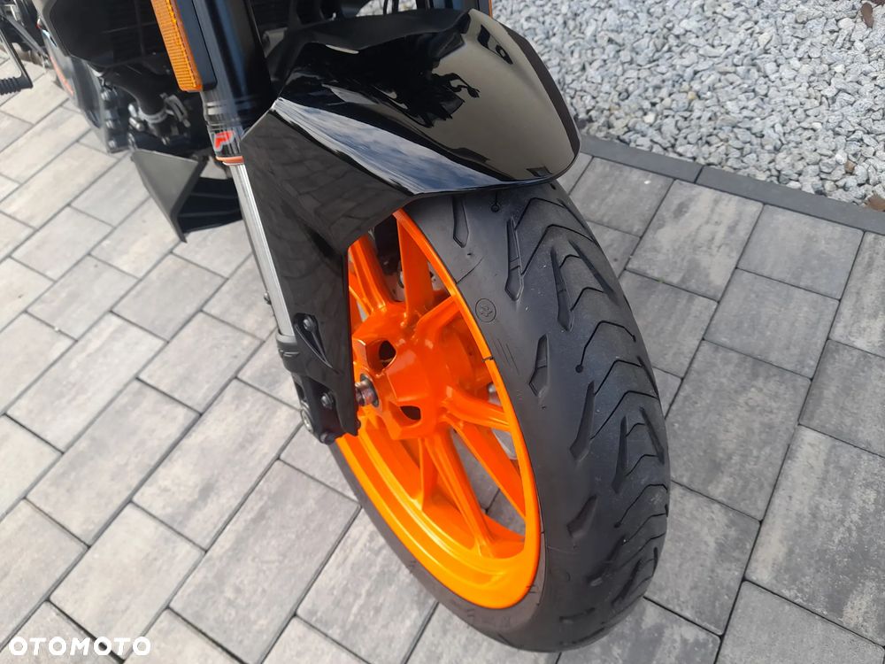 KTM Duke - 11