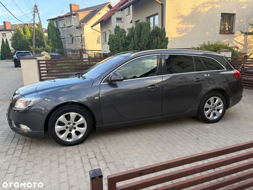 Opel Insignia 2.0 Turbo 4x4 Design Edition - 11