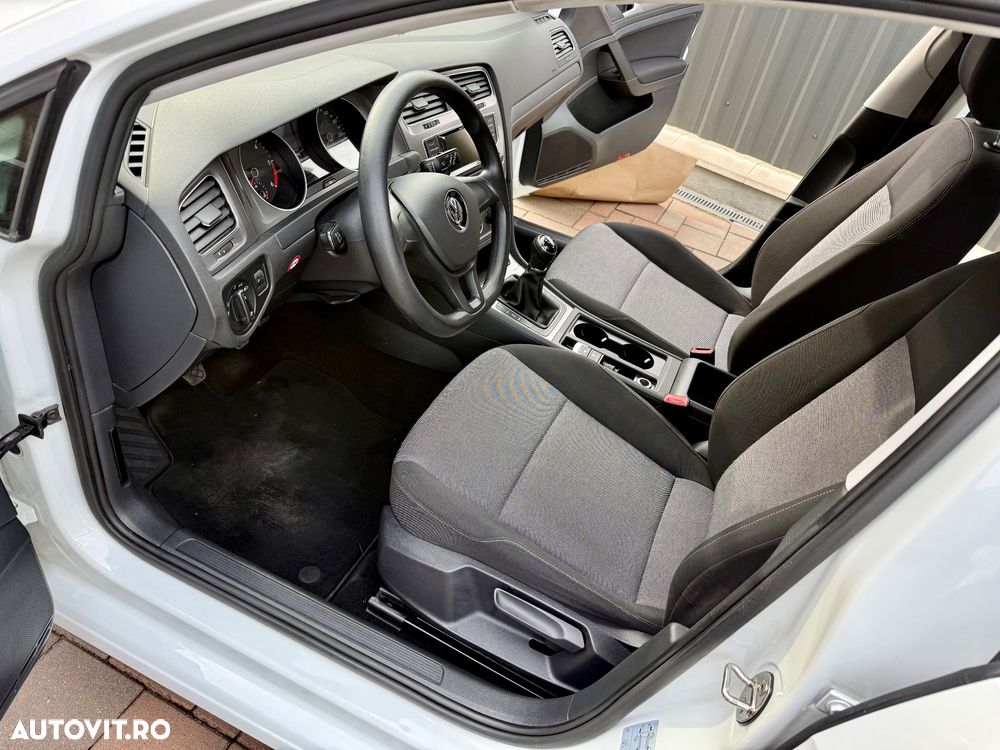 Volkswagen Golf 1.6 TDI BlueMotion Technology Trendline - 22