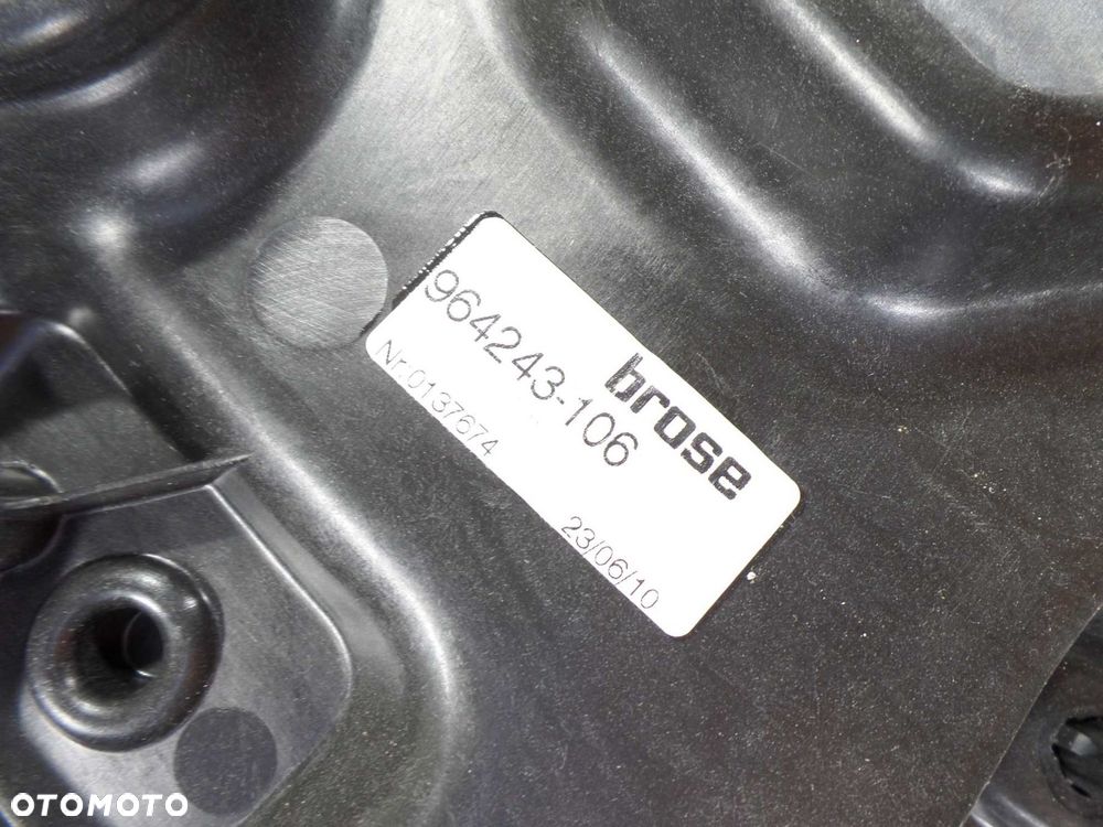 VOLVO XC60 08-13 MECHANIZM PODNOSNIK SZYBY PRAWY TYL 964243 30753330 - 6