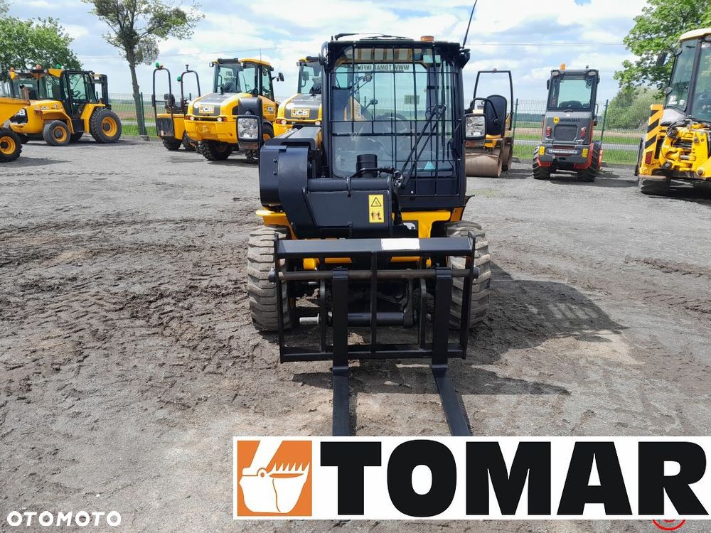 JCB 520-40 - 4