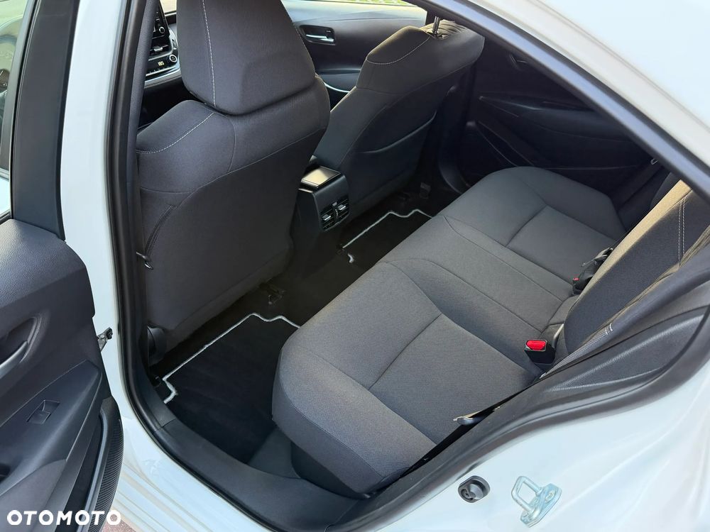 Toyota Corolla - 33