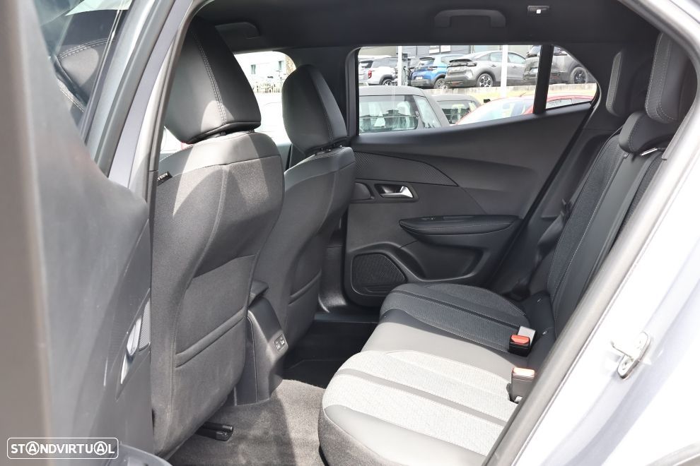 Peugeot 2008 1.2 Hybrid Allure e-DCS6 - 18