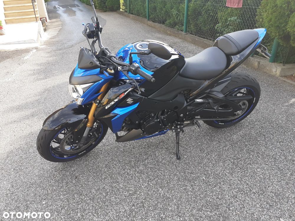 Suzuki GSX 1000 - 9