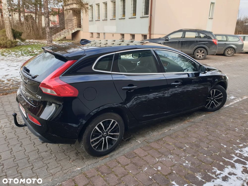 Volvo V40 D3 Inscription - 14