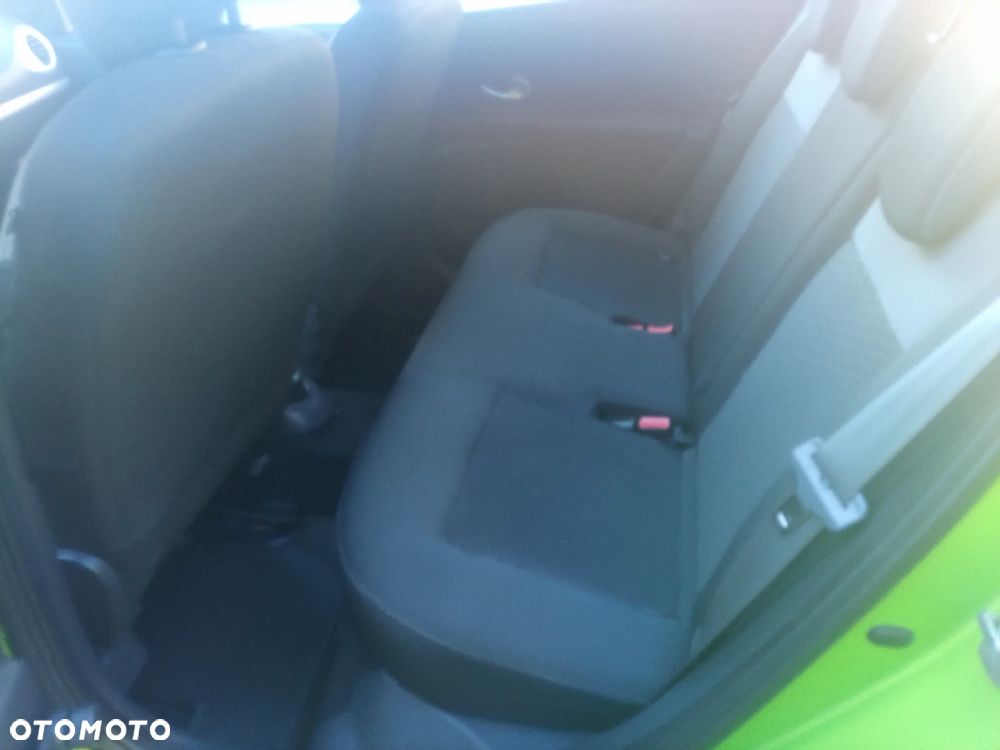Renault Clio - 6