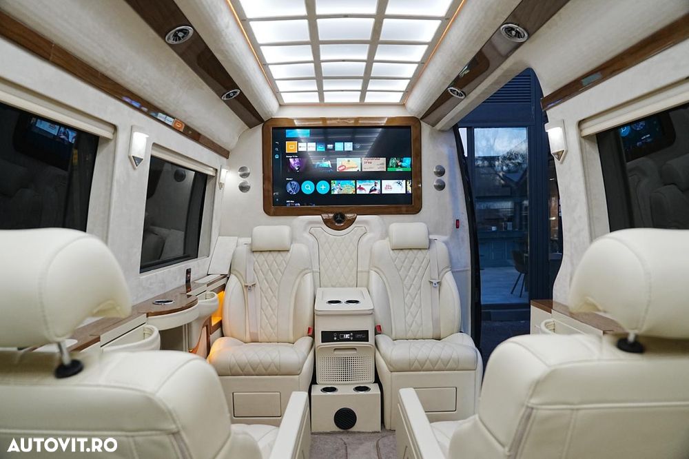 Mercedes-Benz Sprinter - 11