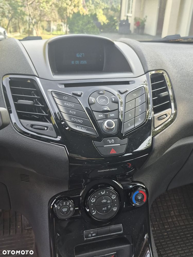 Ford Fiesta - 6