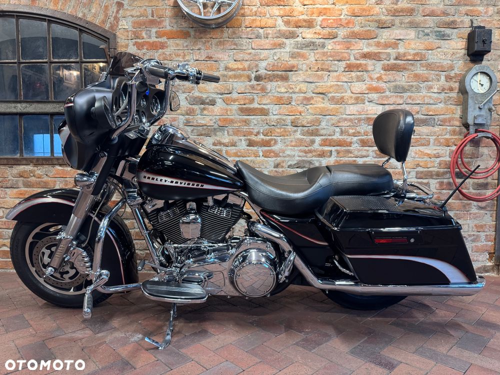 Harley-Davidson Touring Street Glide - 3