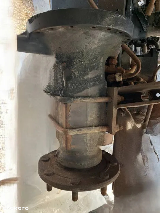 TYLNIA LEWA ZWOLNICA VALMET 6400
