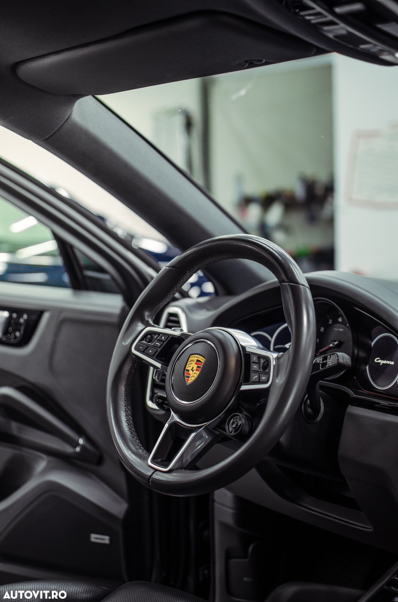 Porsche Cayenne Coupe Standard - 11