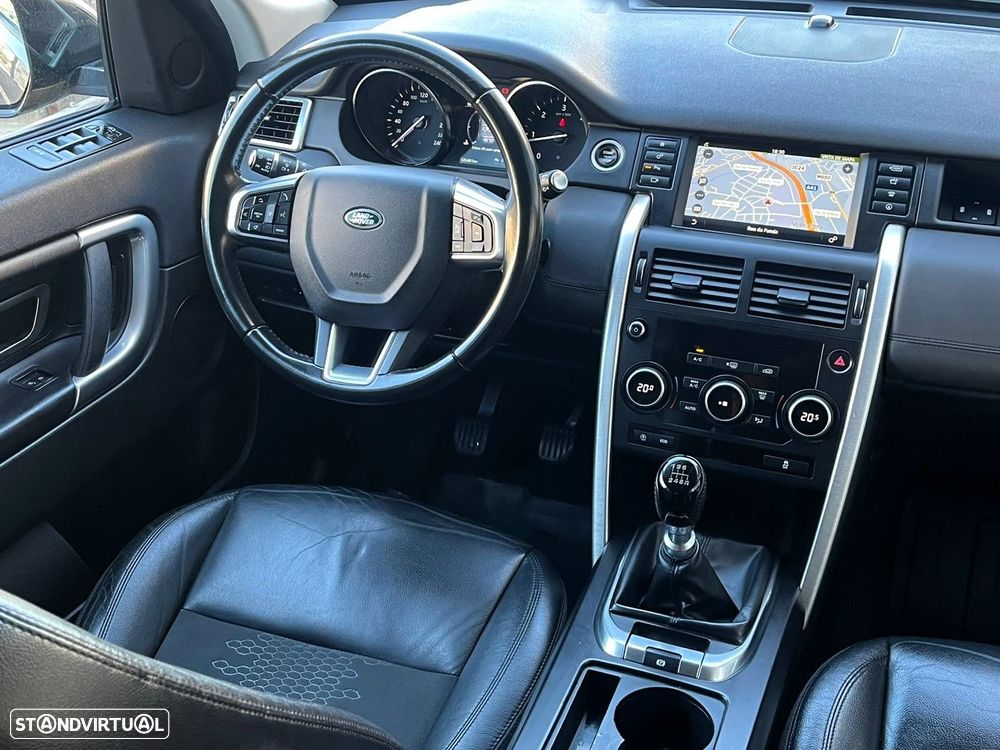Land Rover Discovery Sport D150 HSE - 29