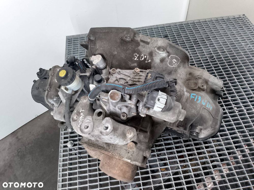 SKRZYNIA BIEGÓW MANUALNA OPEL CORSA C F13W394 1.0 B - 2