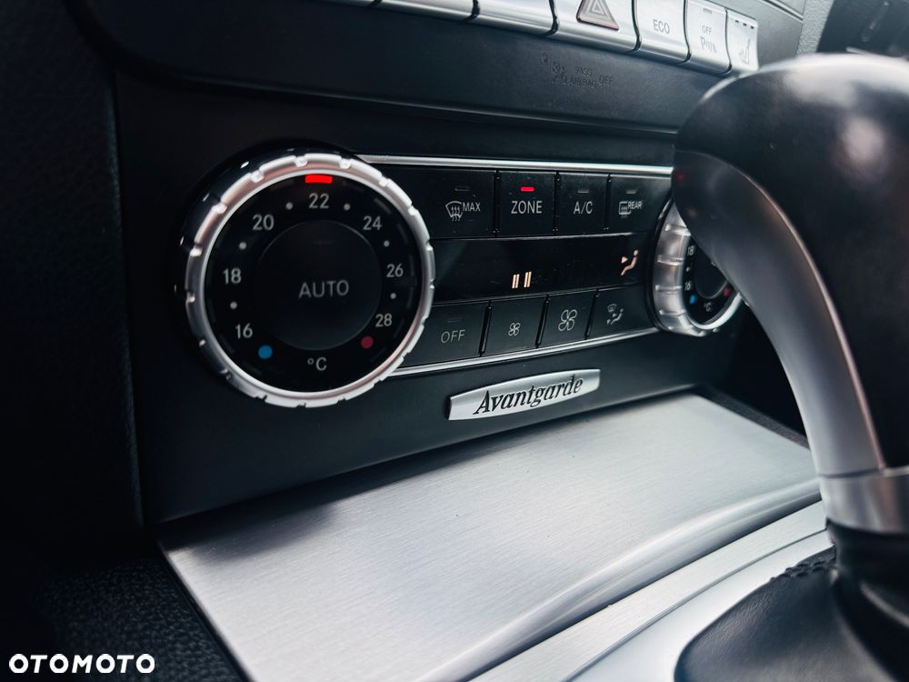Mercedes-Benz Klasa C 180 Kompressor Automatik Avantgarde - 9