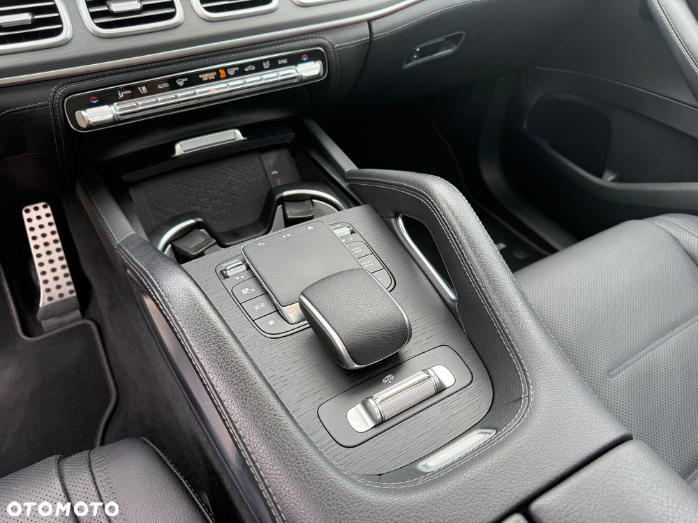 Mercedes-Benz GLE - 12