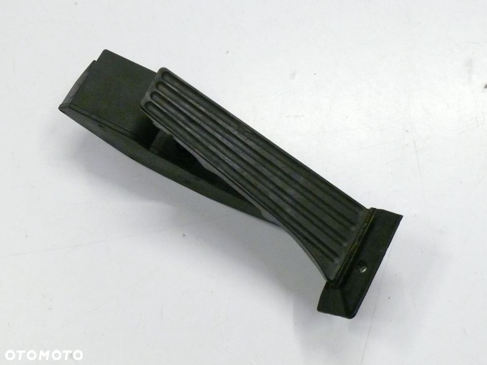 PEDAŁ GAZU POTENCJOMETR BMW E63 E64 E60 E61 E90 E91 E92 E93 3.0 BENZYNA - 3