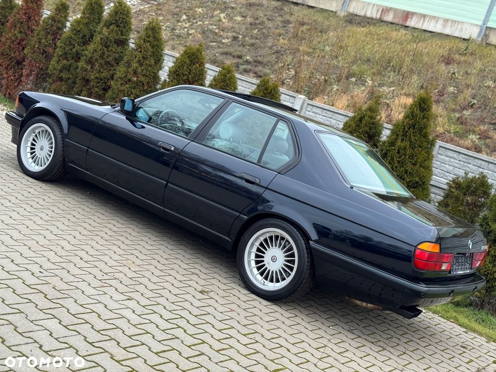 BMW Seria 7 750i - 16