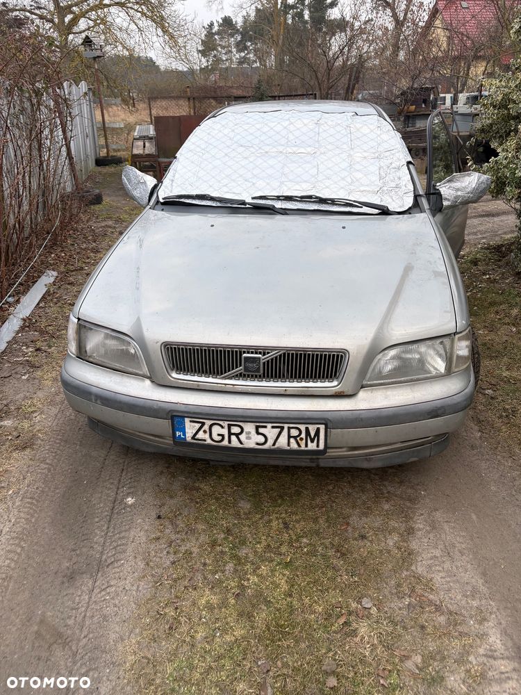 Volvo V40 - 1