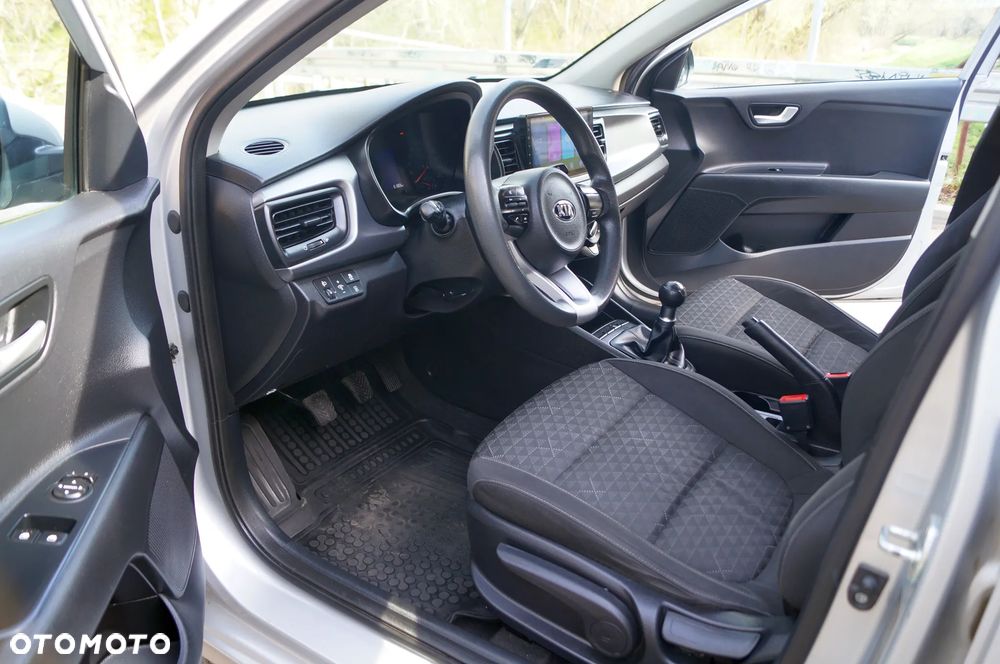 Kia Rio 1.2 L - 20