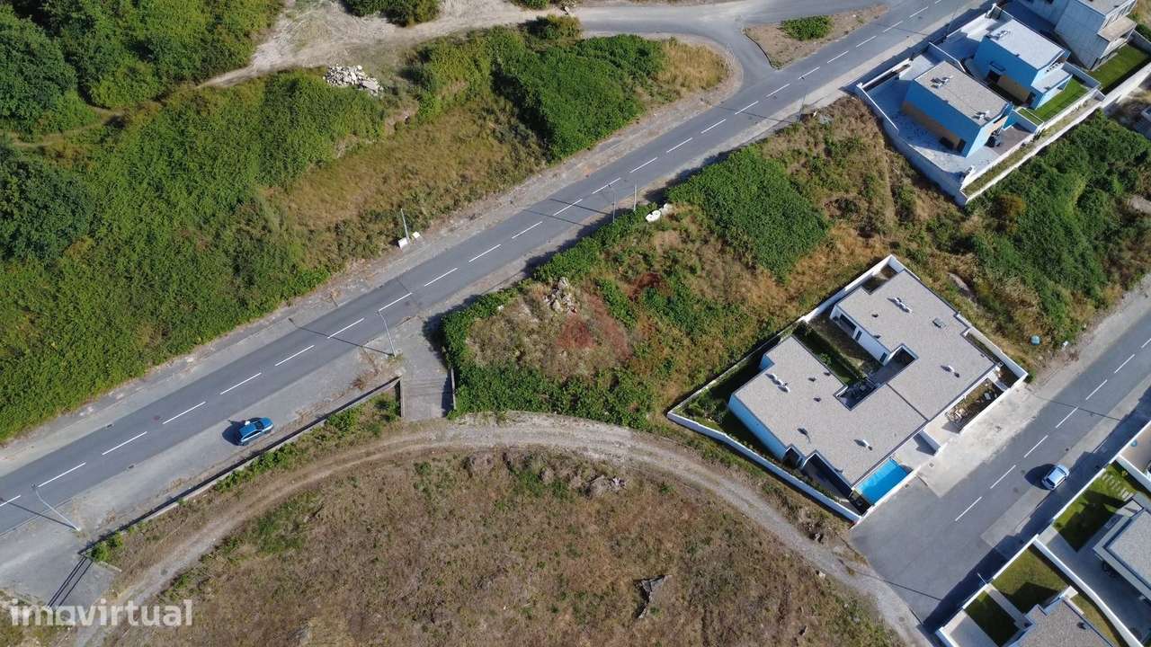Terreno para Construção em Ruivães, Vila Nova de Famalicão com 357 m² - Grande imagem: 2/11