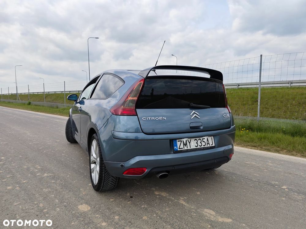 Citroën C4 2.0 16V VTS - 2