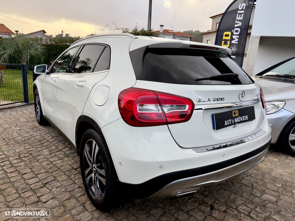 Mercedes-Benz GLA 200 CDI Urban - 21