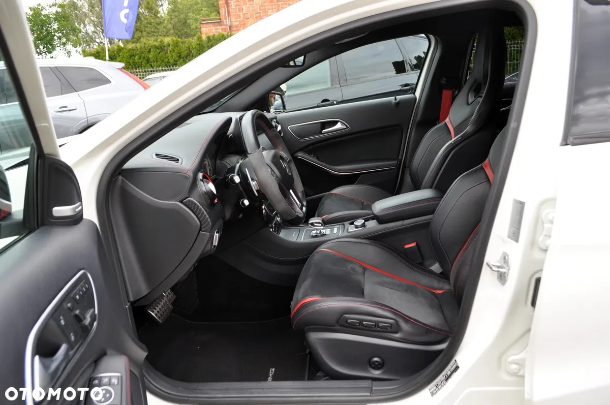 Mercedes-Benz Klasa A 45 AMG 4-Matic - 16