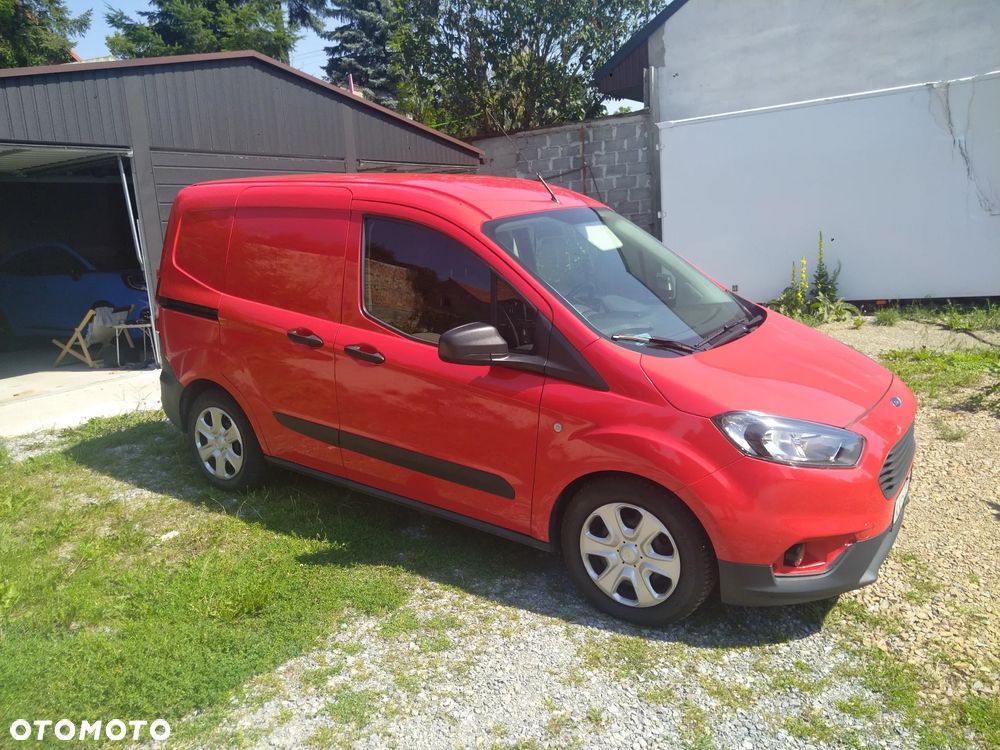 Ford Transit Courier - 1