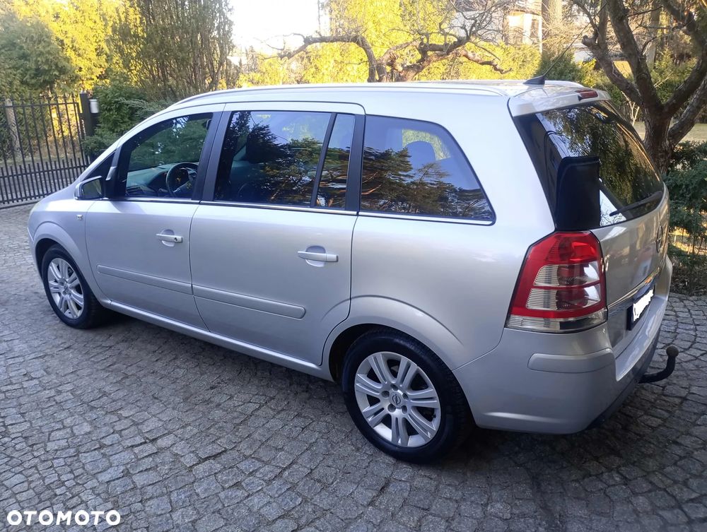 Opel Zafira 2.2 Navi - 6