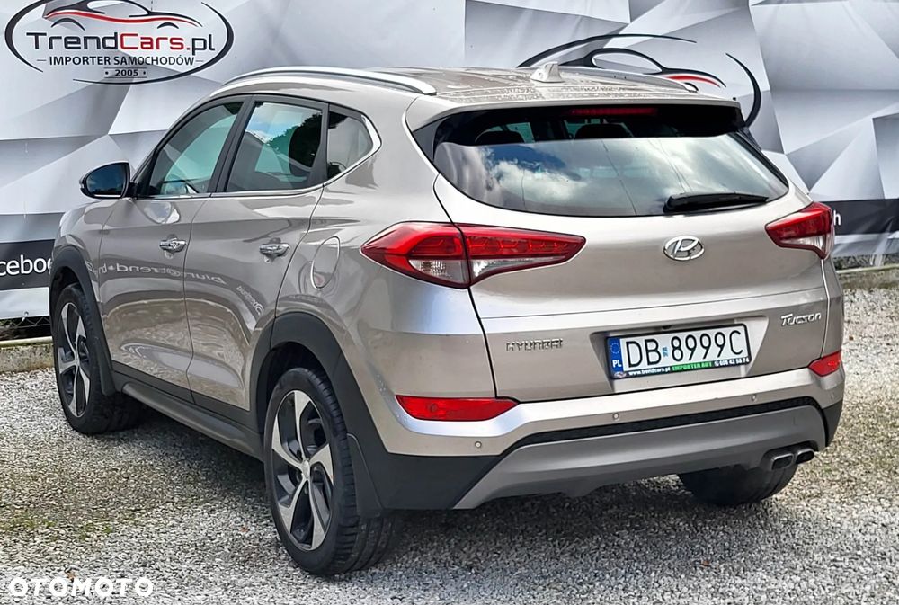 Hyundai Tucson 2.0 CRDI BlueDrive Style 2WD - 6