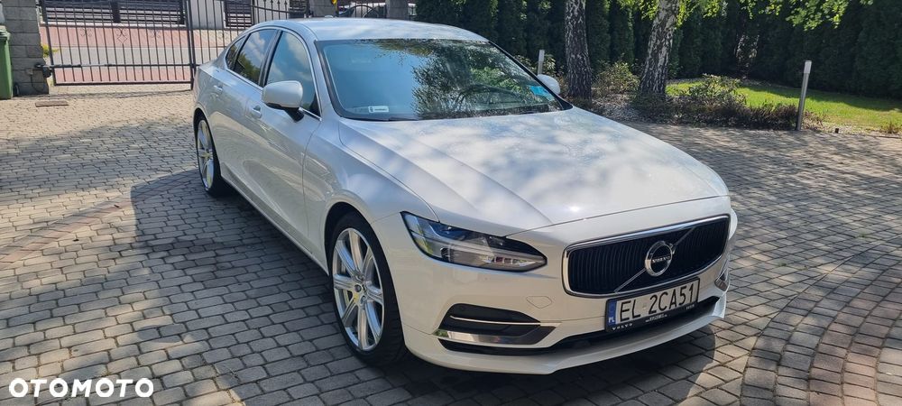 Volvo S90 D4 Momentum - 1
