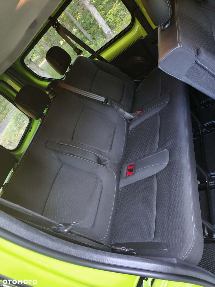 Opel Vivaro - 18