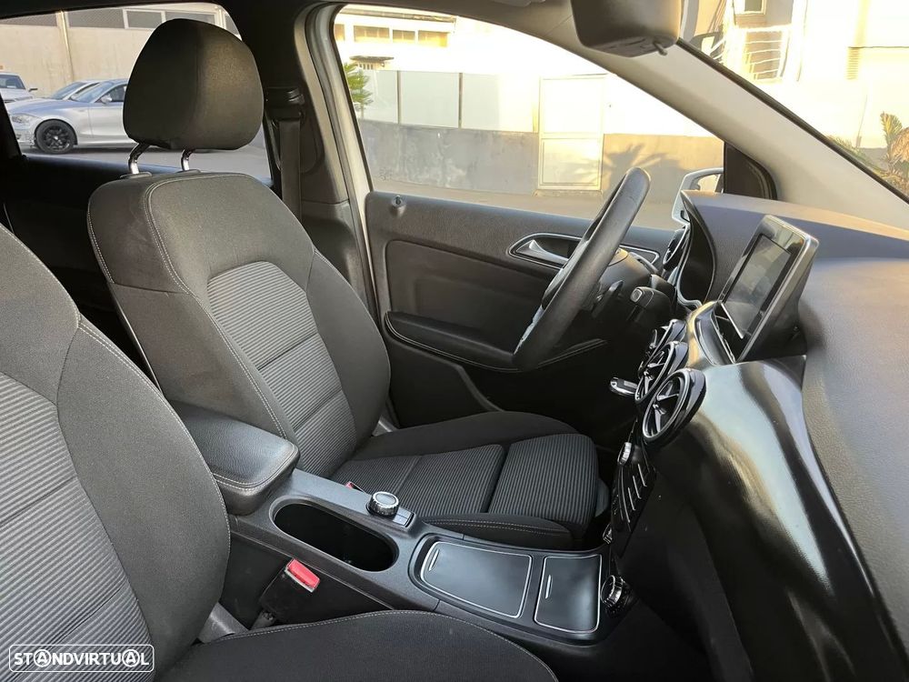 Mercedes-Benz B 220 d 7G-DCT Edition - 48