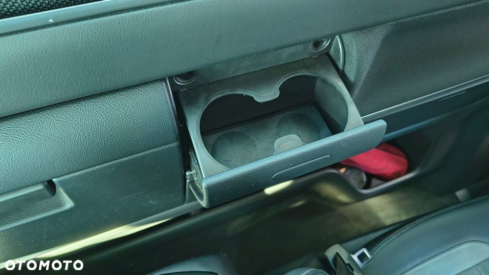 Volkswagen Multivan - 37