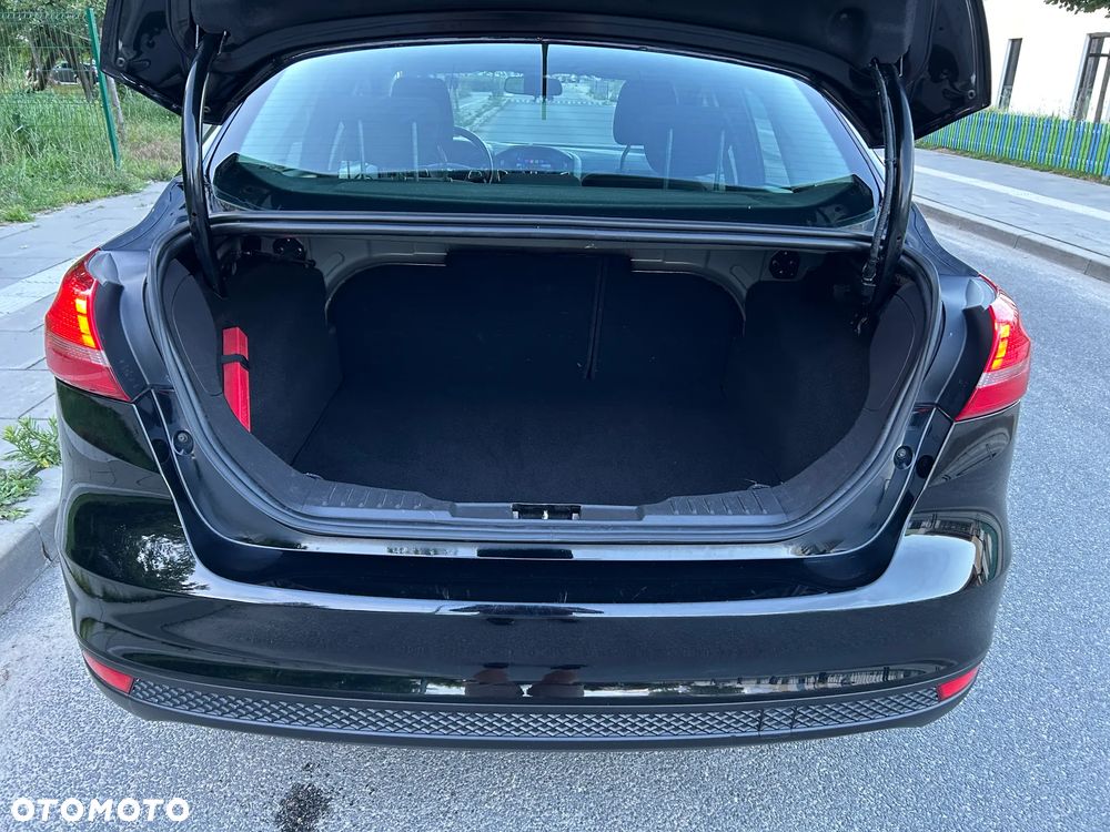Ford Focus 1.6 Trend - 21