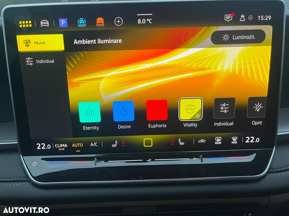 Volkswagen Tayron 1.5 eTSI DSG MHEV Life - 32