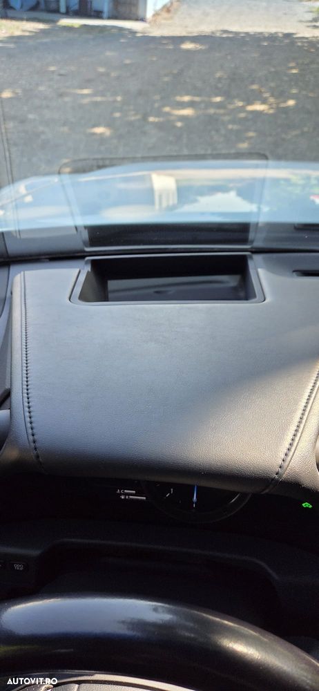 Lexus Seria ES 300h F Sport - 12