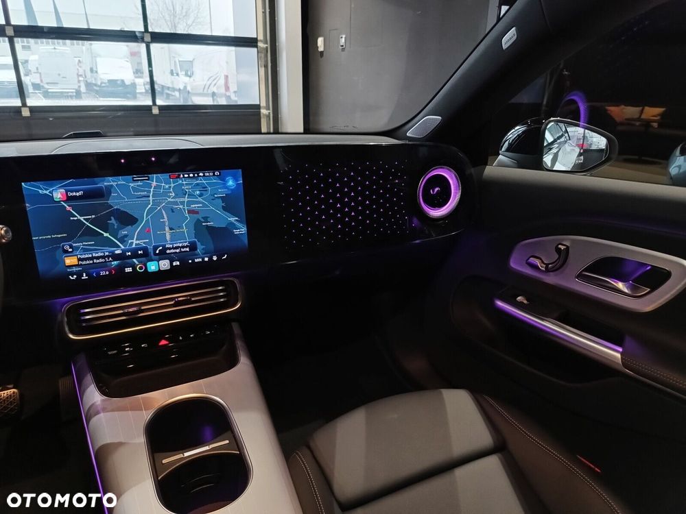 Mercedes-Benz CLA - 24