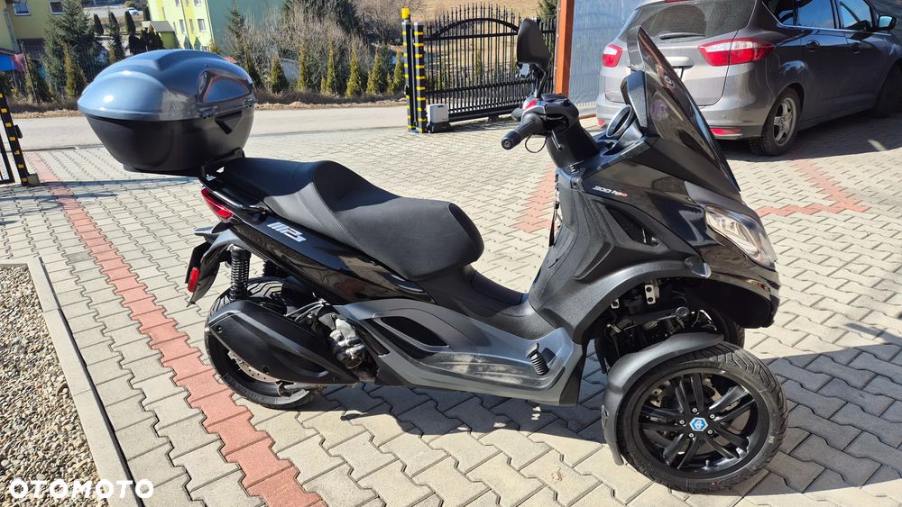 Piaggio MP-3 - 6