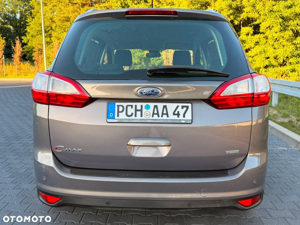 Ford Grand C-MAX - 8