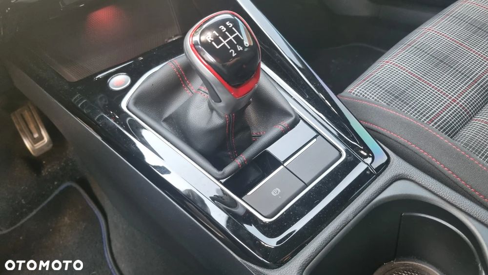 Volkswagen Golf 2.0 TSI BMT GTI Performance - 20