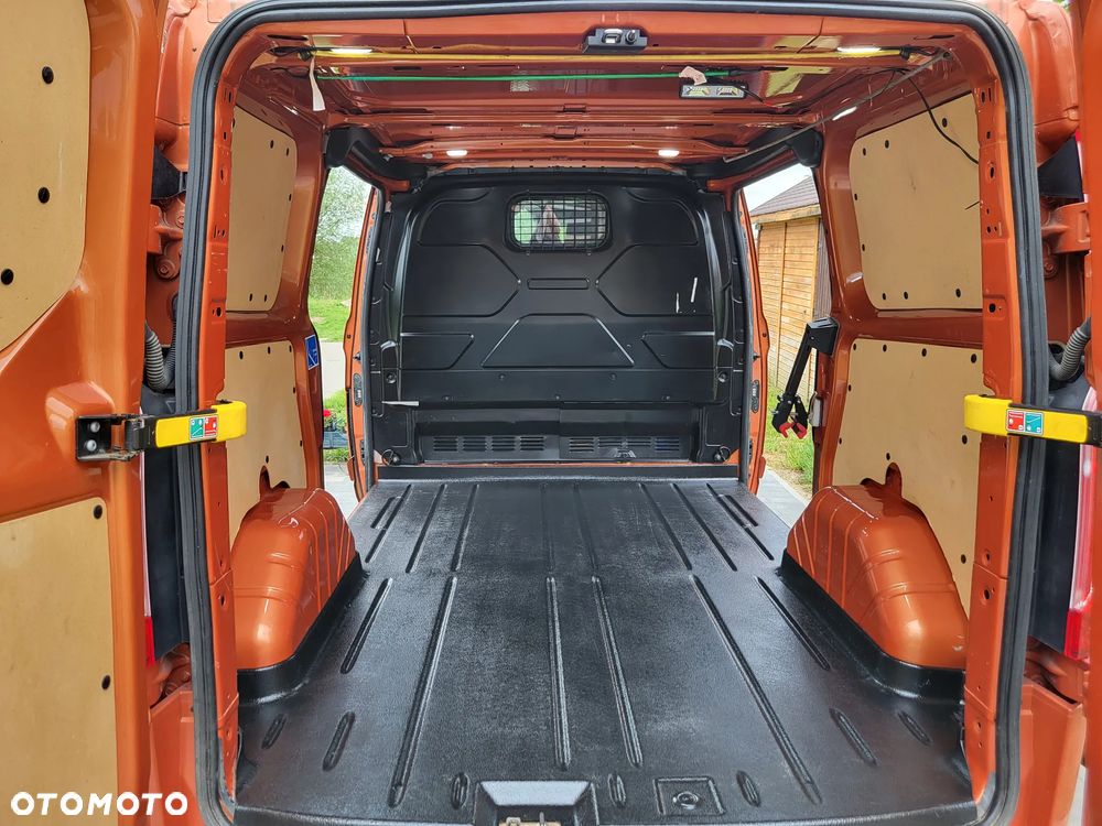 Ford Transit Custom Sport - 27