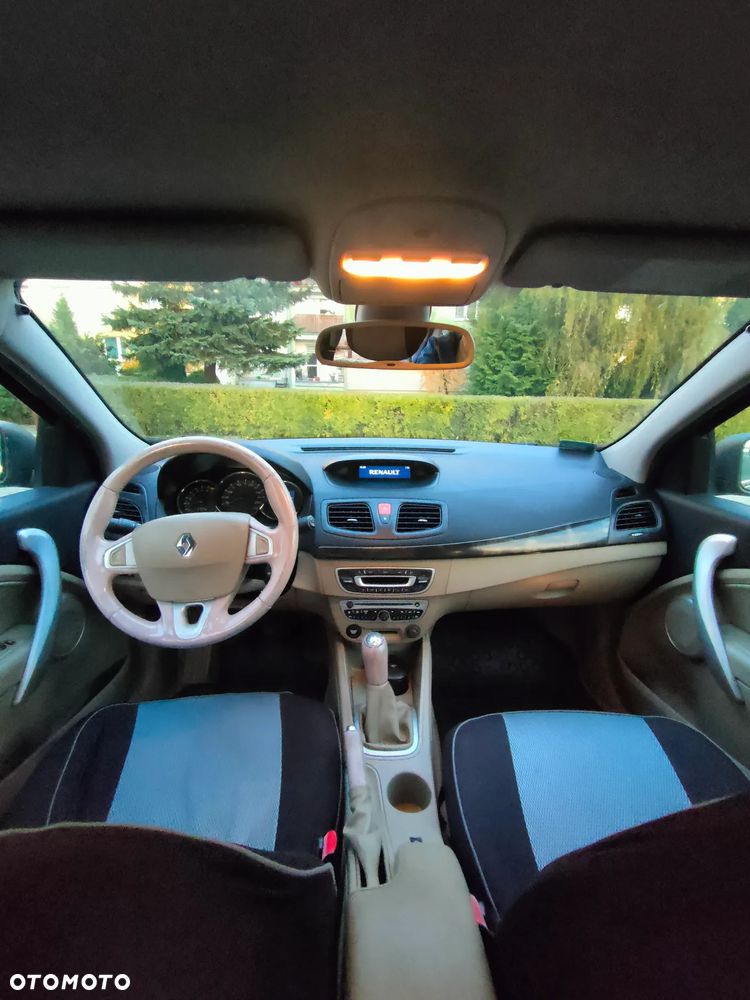 Renault Fluence 1.6 16V Privilege - 12