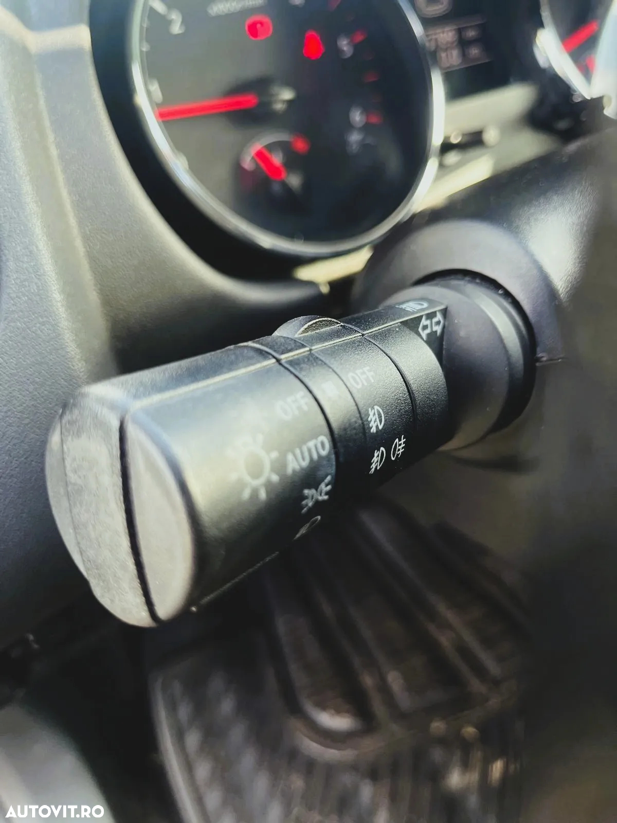 Nissan Qashqai 2.0 DCI DPF Tekna - 10